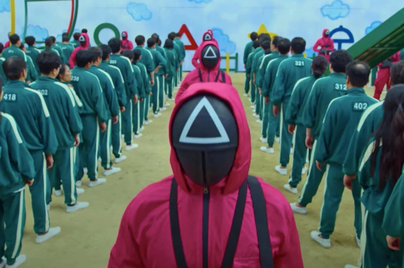 Paryż. Bójka fanów hitowego serialu Netflixa "Squid game".