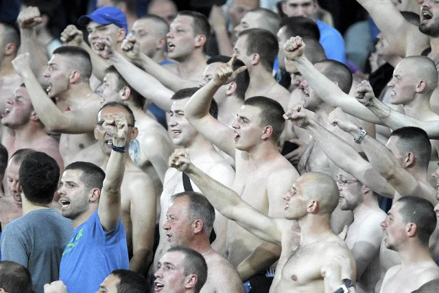 Kibol przyznał się do obcięcia ręki maczetą sympatykowi Cracovii. Sam zgłosił się do prokuratury
