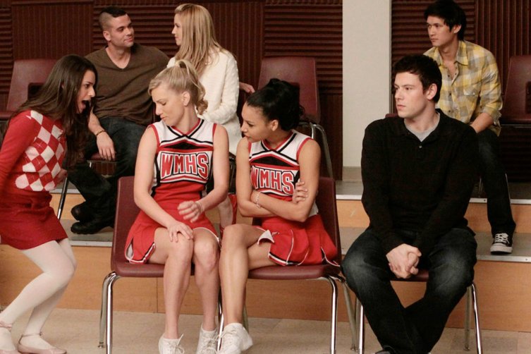 Fani twierdzą, że na "Glee" ciąży klątwa