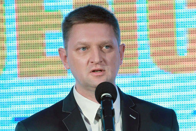 Twój Ruch nie chce ujawnić faktur? Rozenek w "Bez autoryzacji": Ujawnimy dokumenty, nie mamy nic do ukrycia,