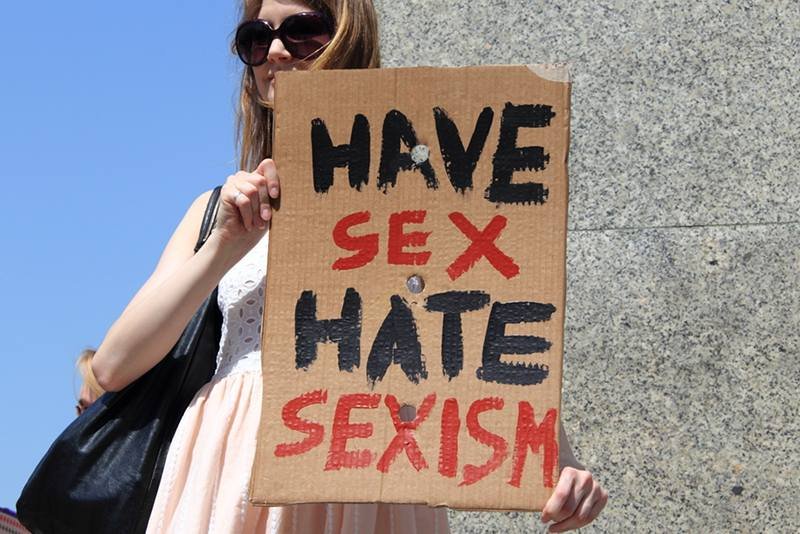 Należy uczyć mężczyzn, jak nie być seksistami, żeby kobiety nie musiały bronić się przed ich wulgarnymi [url=http://shutr.bz/19hwo75]zaczepkami[/url]