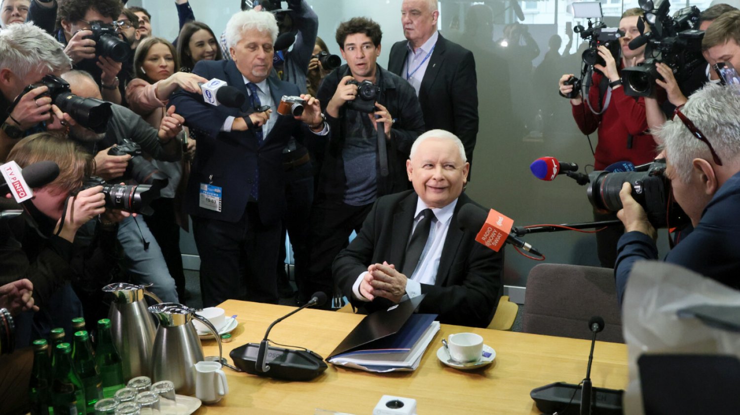 Jarosław Kaczyński zeznaje przed komisją. Gdzie oglądać przesłuchanie prezesa PiS?