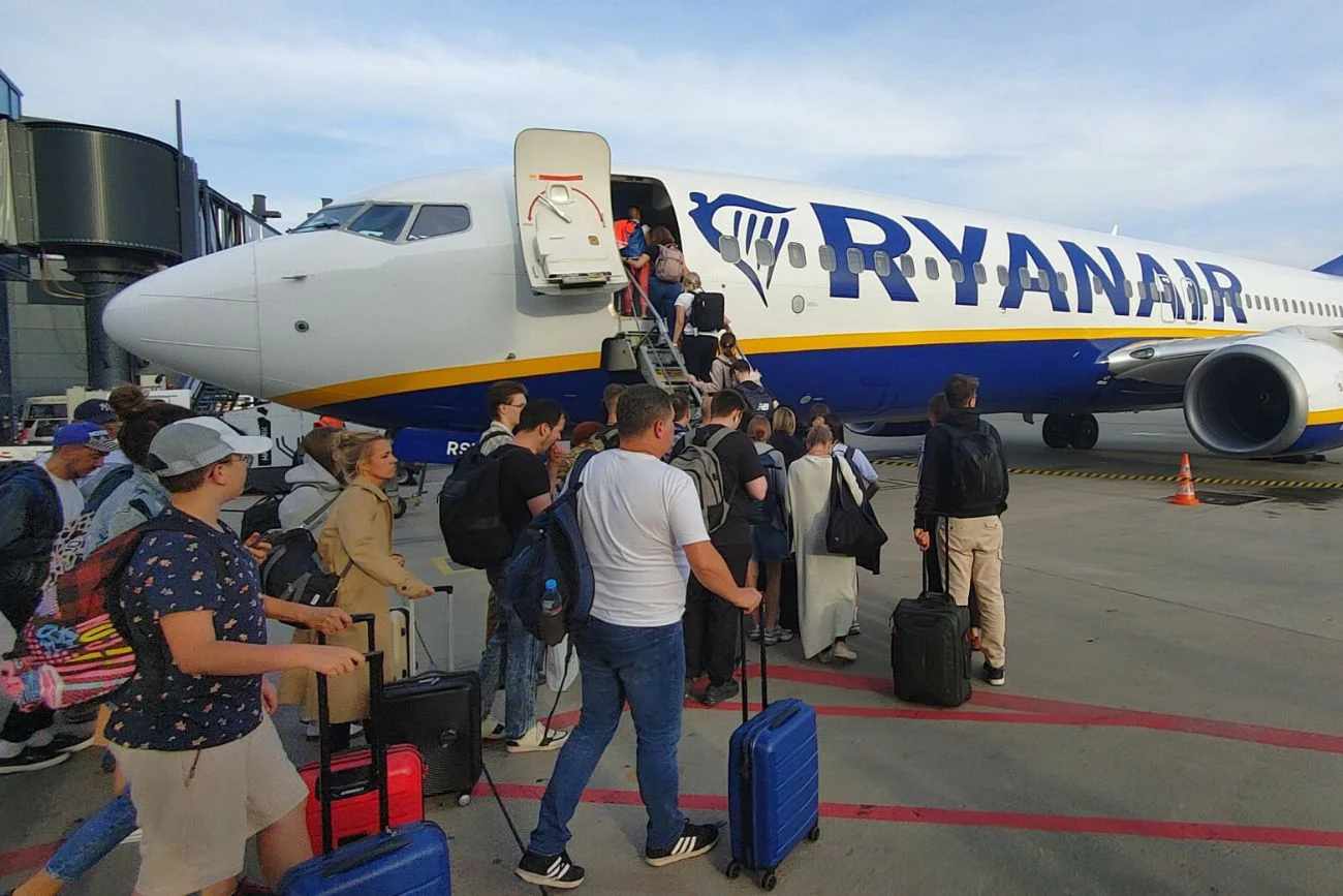 Ryanair otwiera nowe trasy na Lotnisku Chopina. Mniej tras z Modlina