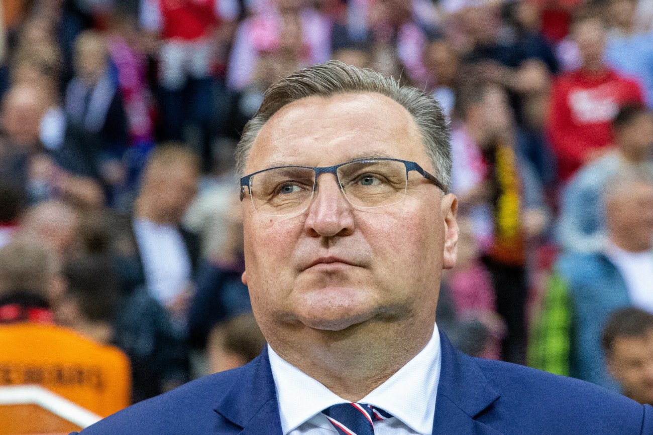 Czesław Michniewicz postawił zaskoczyć składem na towarzyski mecz z Chile. To ostatni sprawdzian przed MŚ.