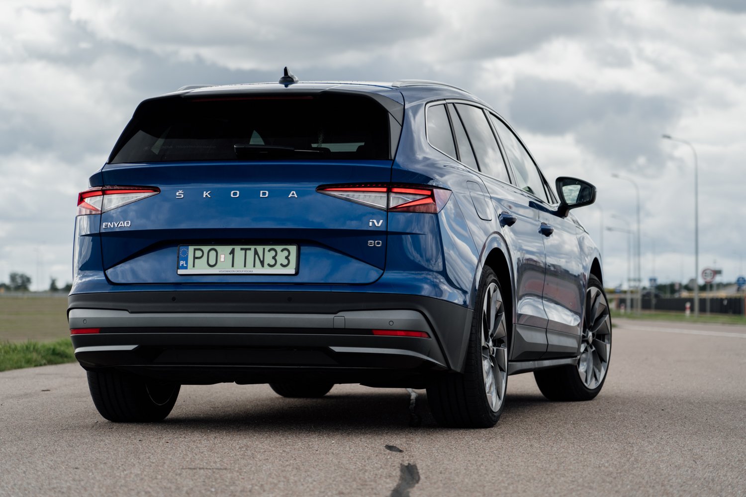 Skoda Enyaq iV 80 to bardzo udane auto elektryczne.