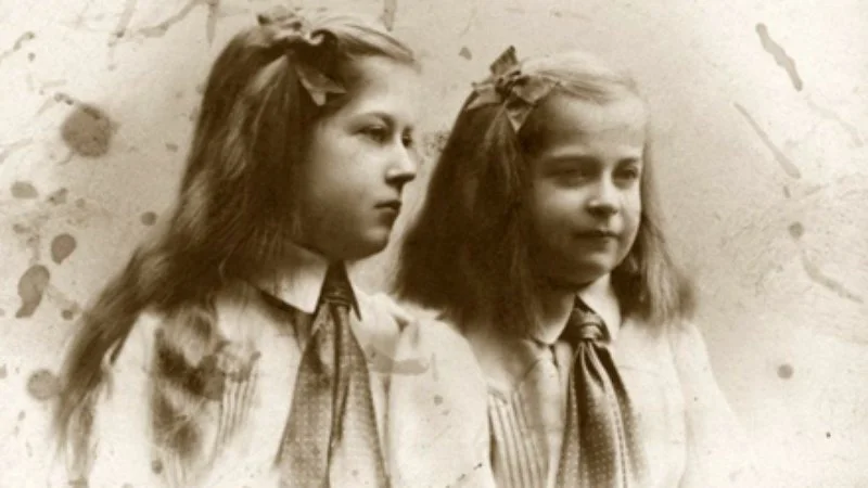 Maria i Magdalena jako dzieci