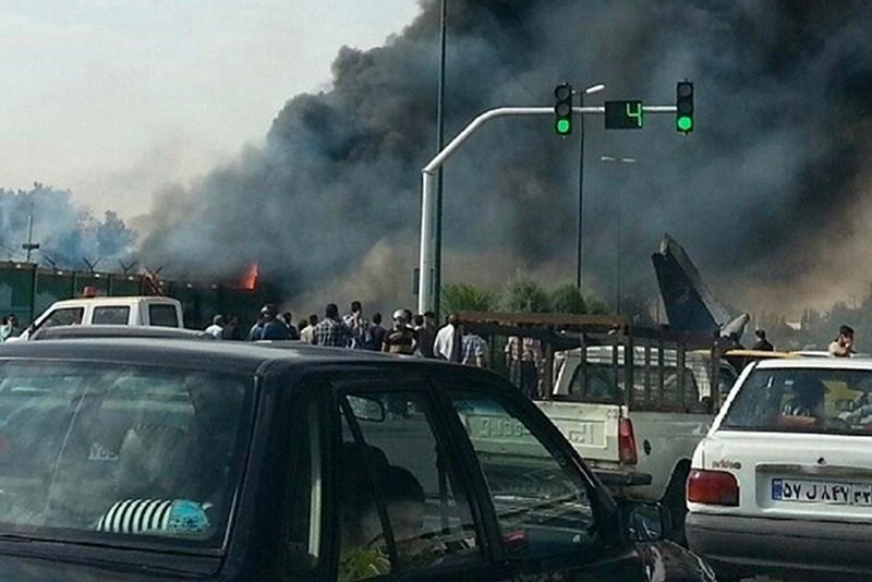 Katastrofa lotnicza w Teheranie. Samolot spadł na domy