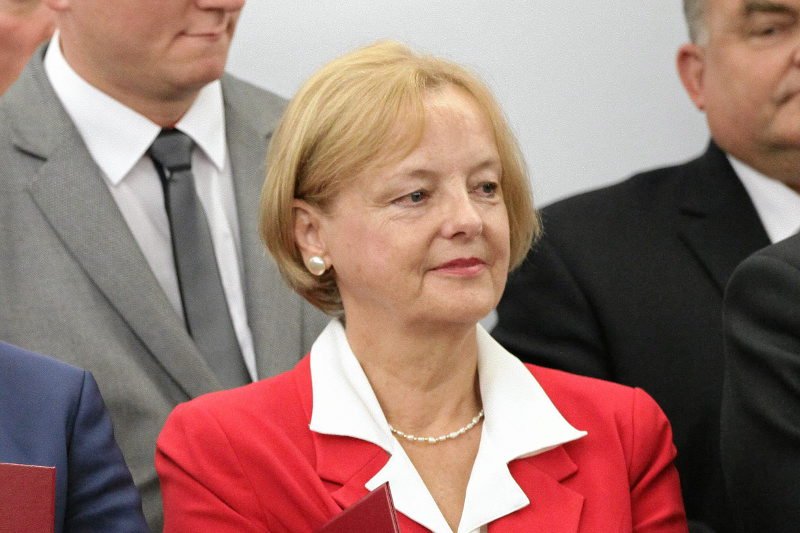 Maria Szonert-Binienda nadal jest konsulem honorowym. A na dodatek w związku z tym nie musi nic robić.