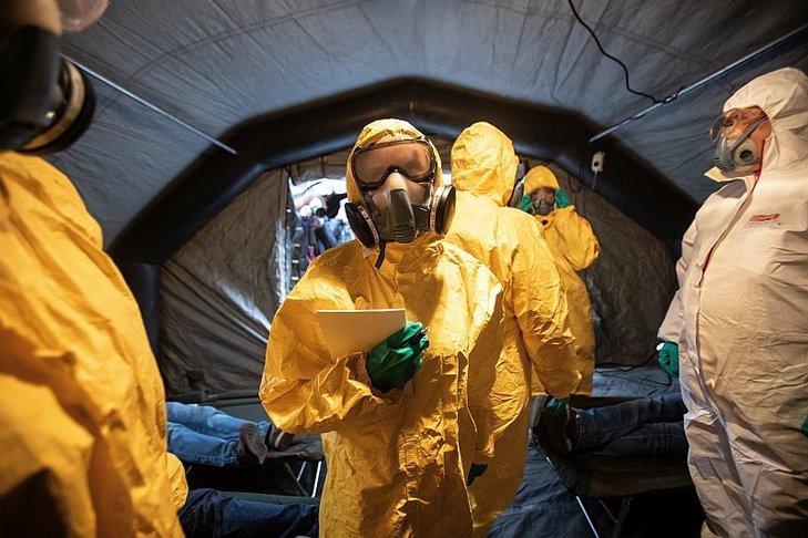 Koronawirus wywołujący COVID-19 jest 10 razy zabójczy niż świńska grypa