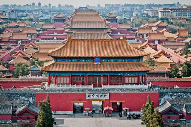 Podziemne banki powstają, by wyrwać się spod kontroli walutowej chińskich władz.