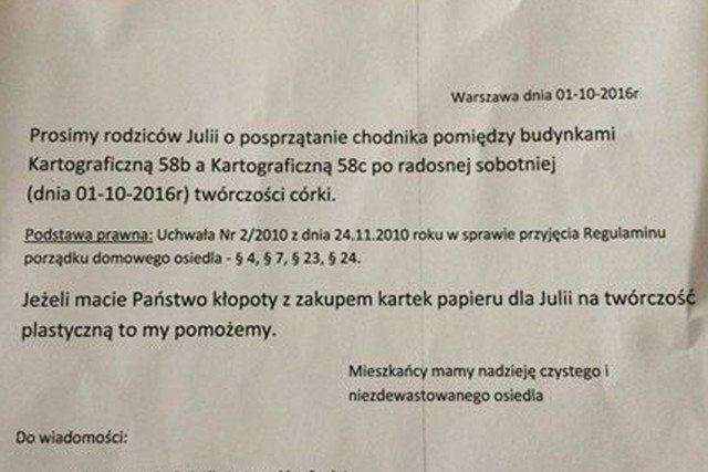 Mieszkańcy warszawskiego osiedla wystosowali pismo do rodziców dziewczynki, która "zdewastowała" chodnik.