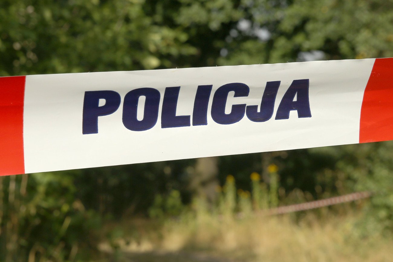 Ciało młodego mężczyzny w parku Zachodnim we Wrocławiu. Doszło do zbrodni? Ciało młodego mężczyzny w parku Zachodnim we Wrocławiu. Doszło do zbrodni?