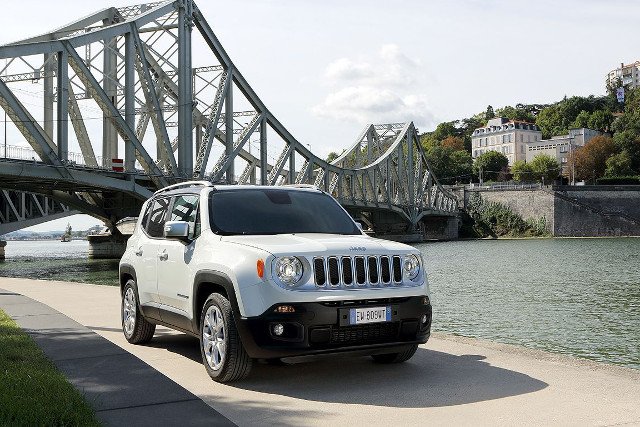 Jeep świetnie sobie radzi w mieście.