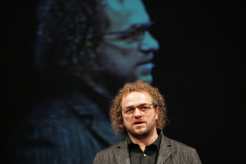 Najsztub miał zostać porwany dwa lata po Ziętarze.