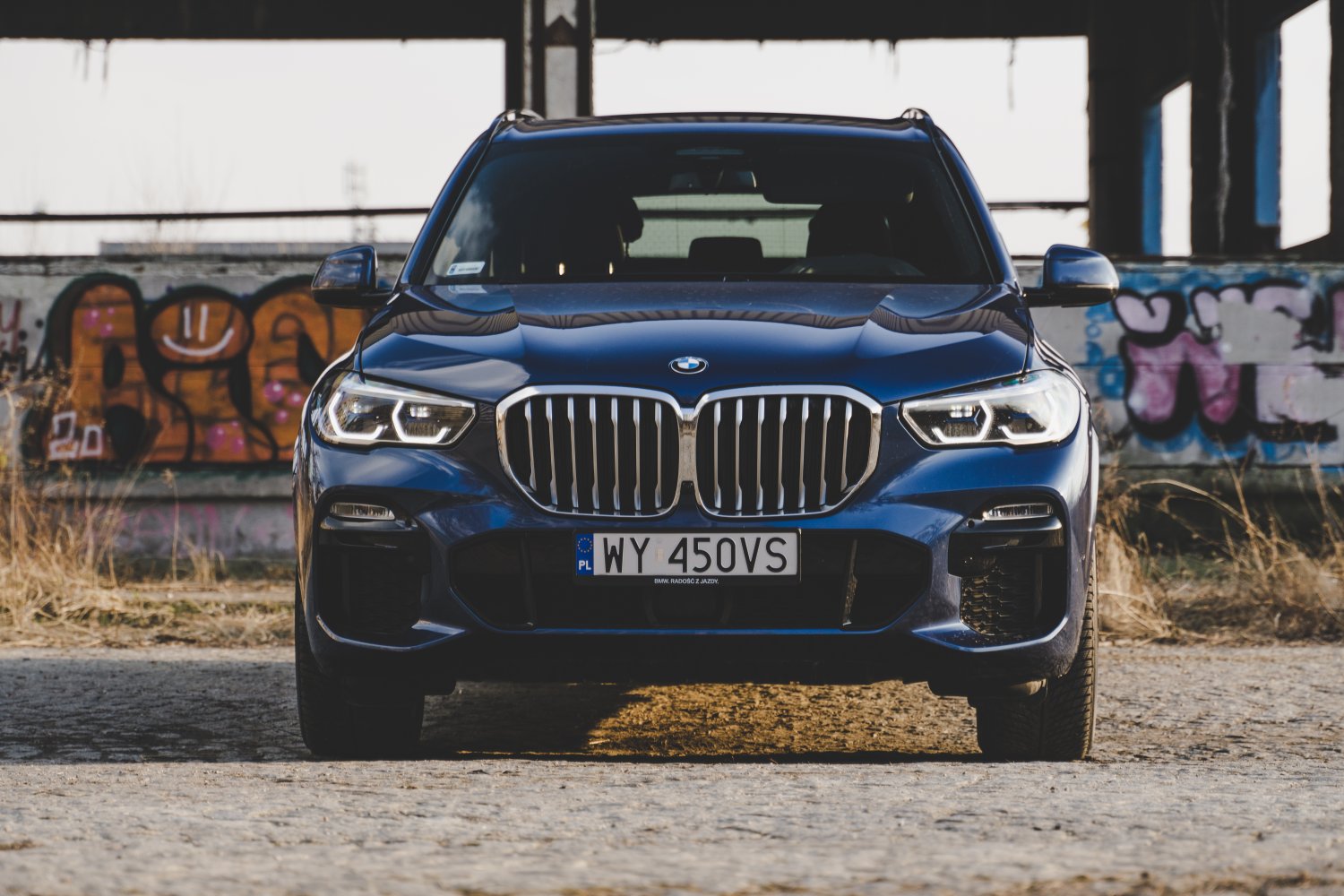 BMW X5 w wersji plug-in nie różni się specjalnie od tradycyjnych wersji.