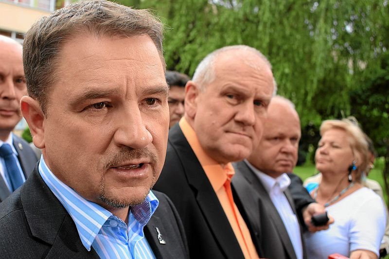 Czy zarabiający krocie liderzy związkowi mogą zrozumieć problemy zwykłych Polaków?