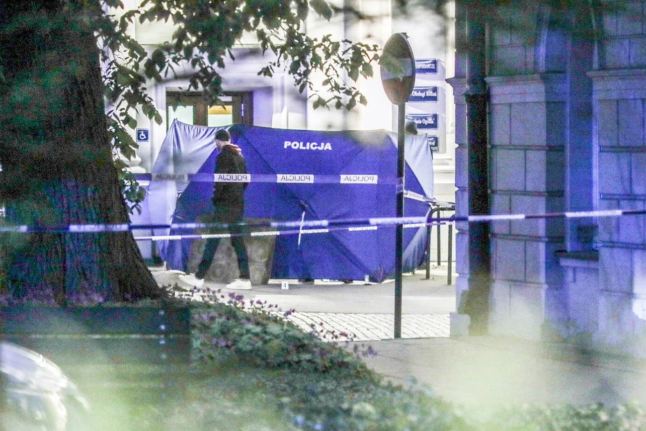 Premier Tusk przyznał nagrody dla strażnika UW i oficera SOP, którzy interweniowali podczas zbrodni na Uniwersytecie Warszawskim