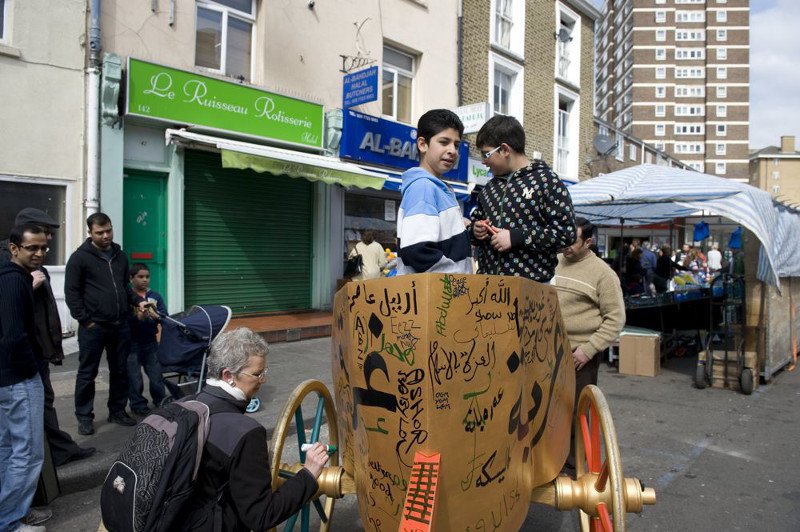 "Rydwan" zakupiony przez Nowe Muzeum Sztuki NOMUS w Gdańsku został mocno skrytykowany m.in. przez Kacpra Płażyńskiego.