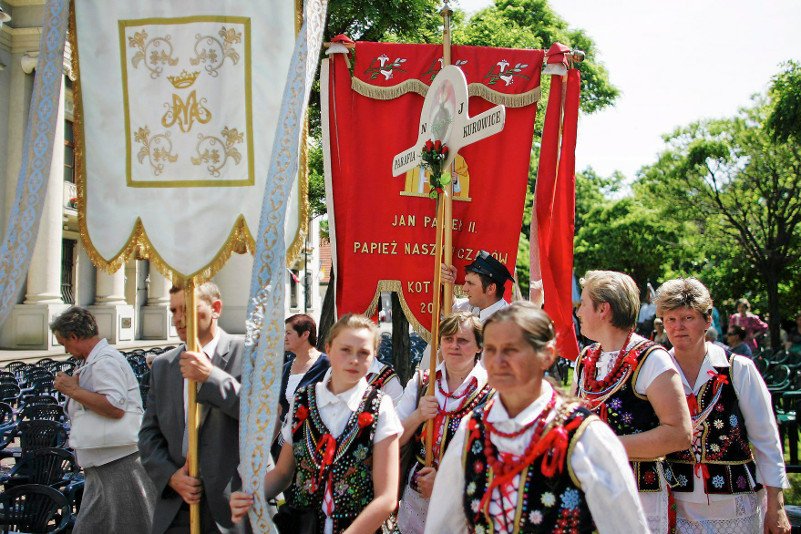 Zielone Świątki wiążą się z nadejściem wiosny