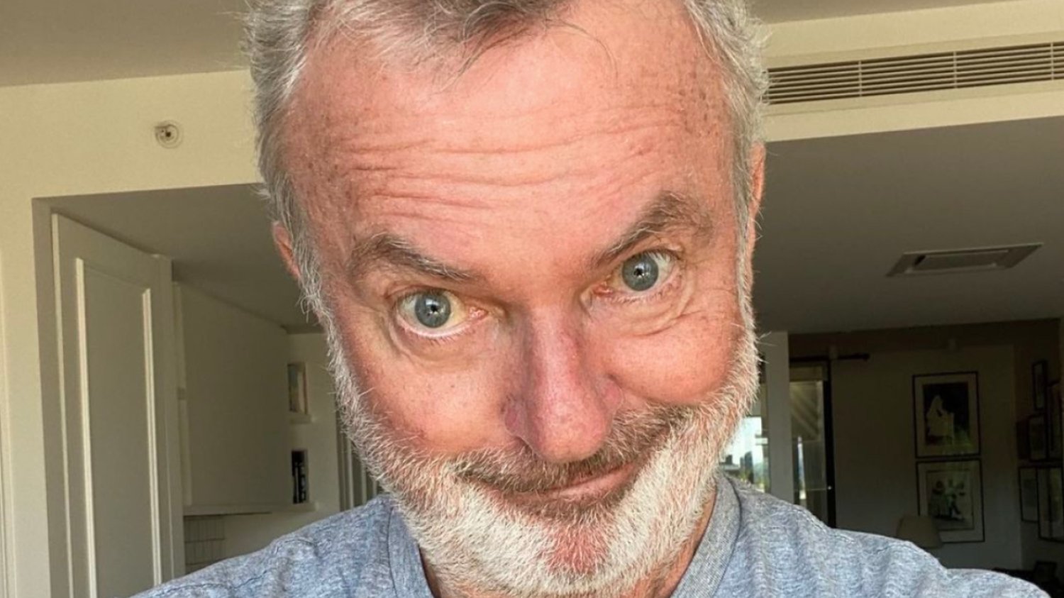 Sam Neill choruje na rzadką odmianę raka krwi. Skomentował reakcję mediów