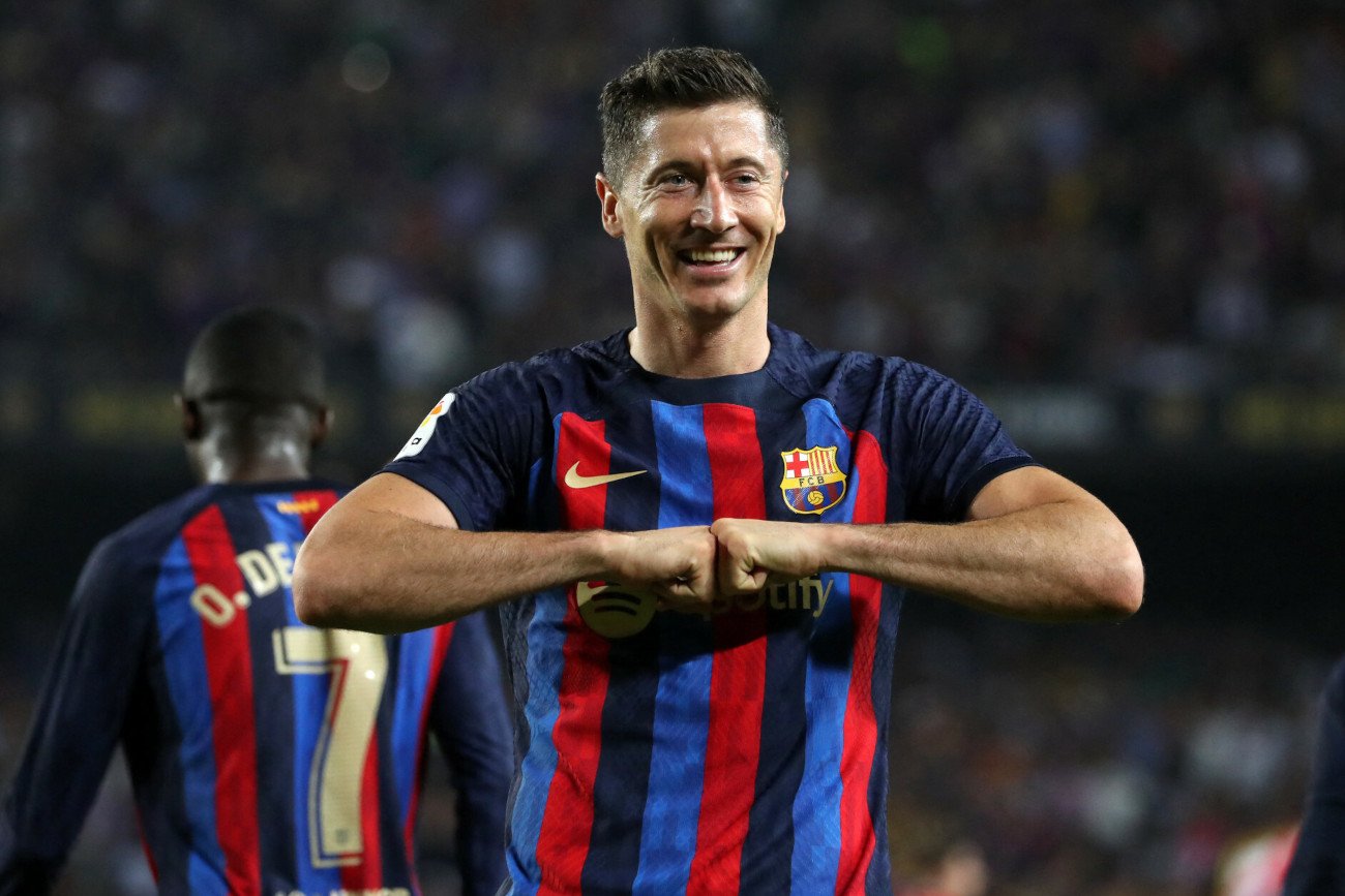 Robert Lewandowski wrócił do Barcelony, gdzie będzie przygotowywał się do meczów, już w 2023 roku.