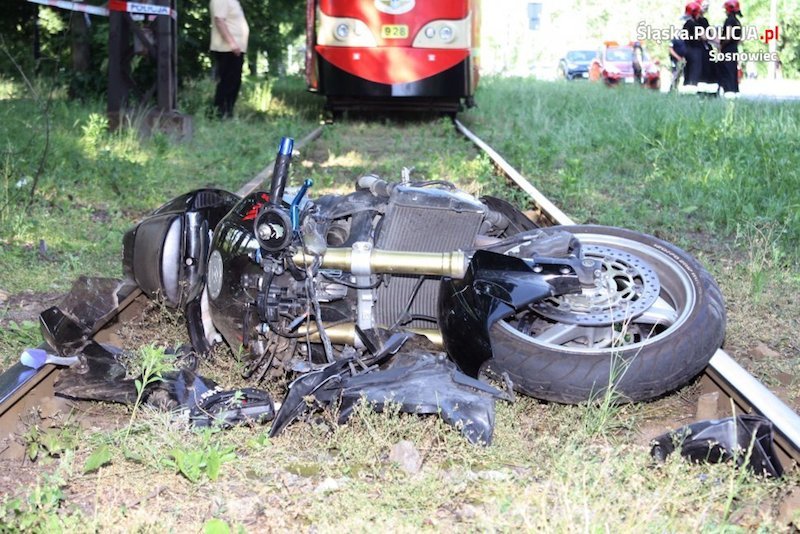 W wypadku na przejściu dla pieszych w Sosnowcu zginęła kobieta. Wjechał w nią kierowca motocykla.