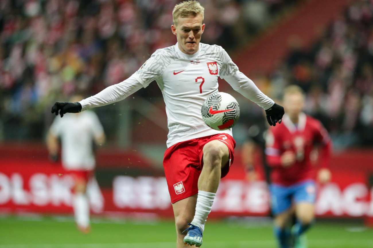 Karol Świderski trafił do szpitala. Wiadomo, co się stało w przerwie meczu