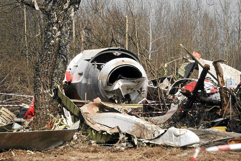 Tylko co siódmy Polak wierzy w zamach w Smoleńsku - wynika z badań Homo Homini