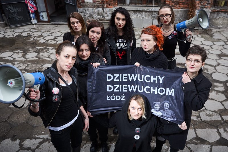 Feministki są oburzone tym, że Agata Maciejewska chce skomercjalizować nazwę Dziewuchy Dziewuchom. Zdjęcie poglądowe.