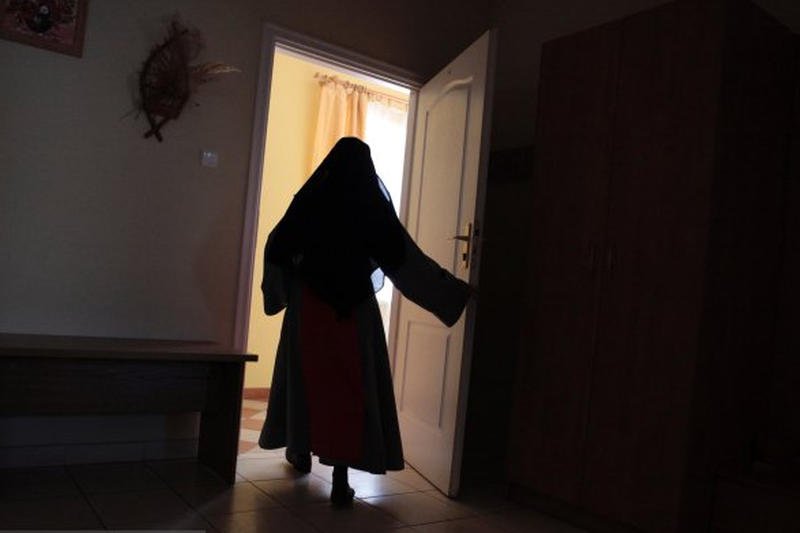 Wychowanek skazanej siostry Bernadetty chce od niej i zakonu milion złotych