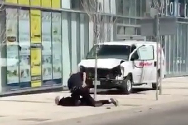 Po sieci krąży nagranie przedstawiające zatrzymanie kierowcy.