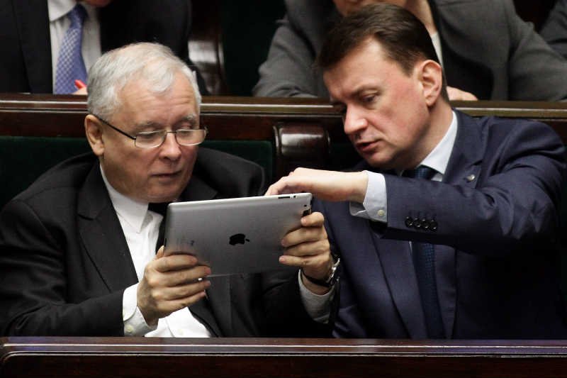 Jarosława Kaczyńskiego i jego partię wspiera w sieci cała sieć stron i fan page'y.