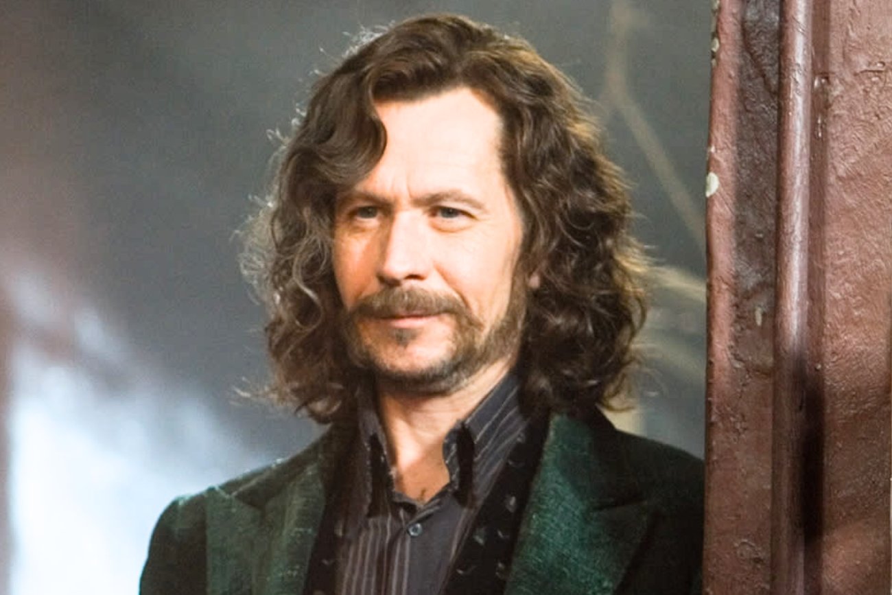 Gwiazdor "Bridgertonów" chce zagrać w "Harrym Potterze". Wiemy, kogo