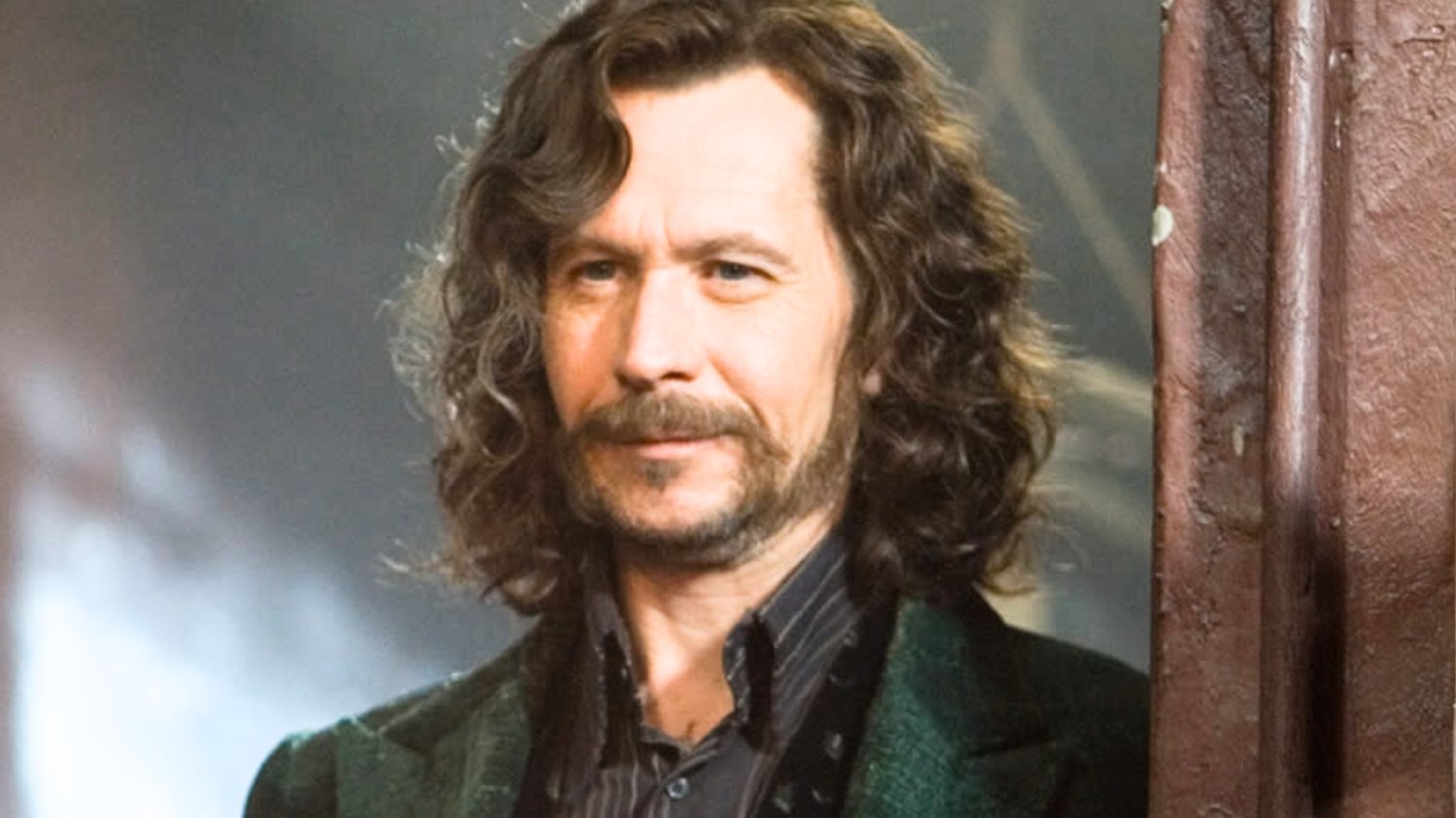 Gwiazdor "Bridgertonów" chce zagrać w "Harrym Potterze". Wiemy, kogo