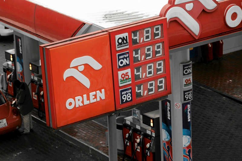 Polskie media bezrefleksyjnie powtórzyły artykuł rosyjskiego dziennika, który najprawodpodobniej miał wpłynąć na zgromadzenie akcjonariuszy Orlenu.