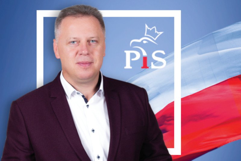 Radny PiS stracił pracę. Podsłuchiwał urzędniczkę "elektroniczną nianią"