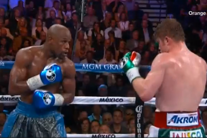 Mayweather nie dał Canelo żadnych szans