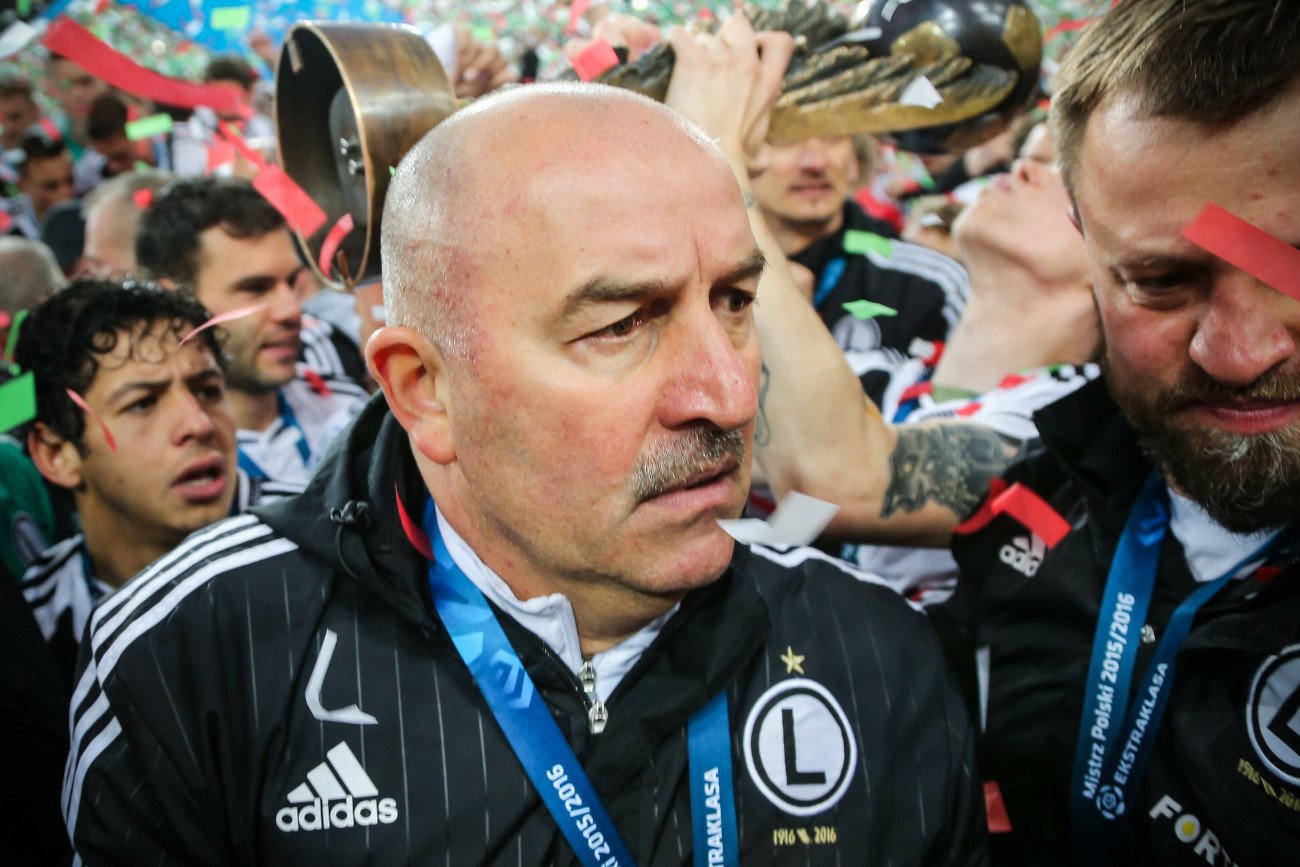 Stanisław Czerczesow w Polsce jeszcze do niedawna był trenerem bardzo lubianym i szanowanym. Jak jest teraz?