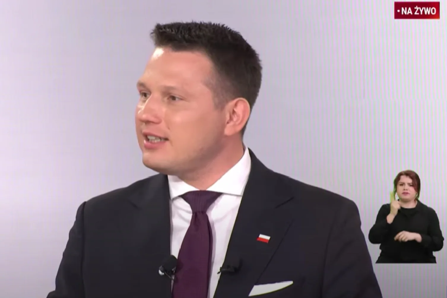 Trudne chwile Mentzena. Trzech rywali wyciągnęło smartfony i się zaczęło