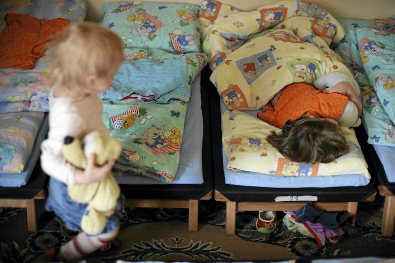 Decyzją władzy 6 maja mają ruszyć publiczne żłobki i przedszkola. Obowiązywać mają w nich dodatkowe zasady bezpieczeństwa. Jednak Agnieszka Czerederecka, była wychowawczyni, uważa że to zły pomysł.