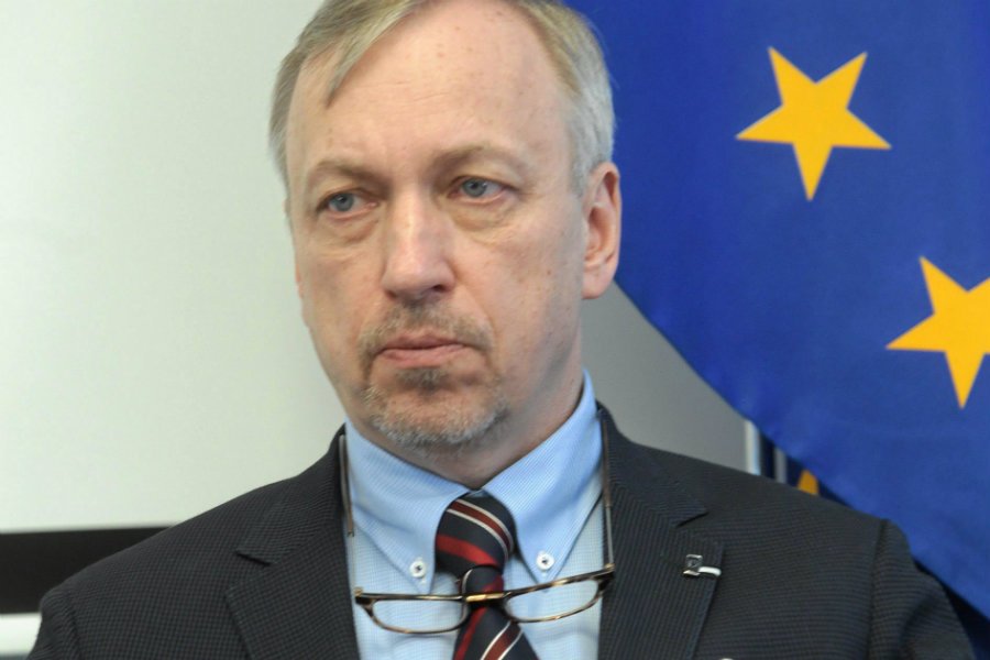 Bogdan Zdjojewski w wywiadzie dla "Wprost" stwierdził, że Platforma Obywatelska powinna mówić swoim wyborcom o podwyższeniu wieku emerytalnego.