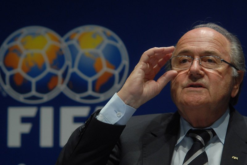 Przewodniczący FIFA Sepp Blatter nie dopatrzył się korupcji ze strony Rosji i Kataru.