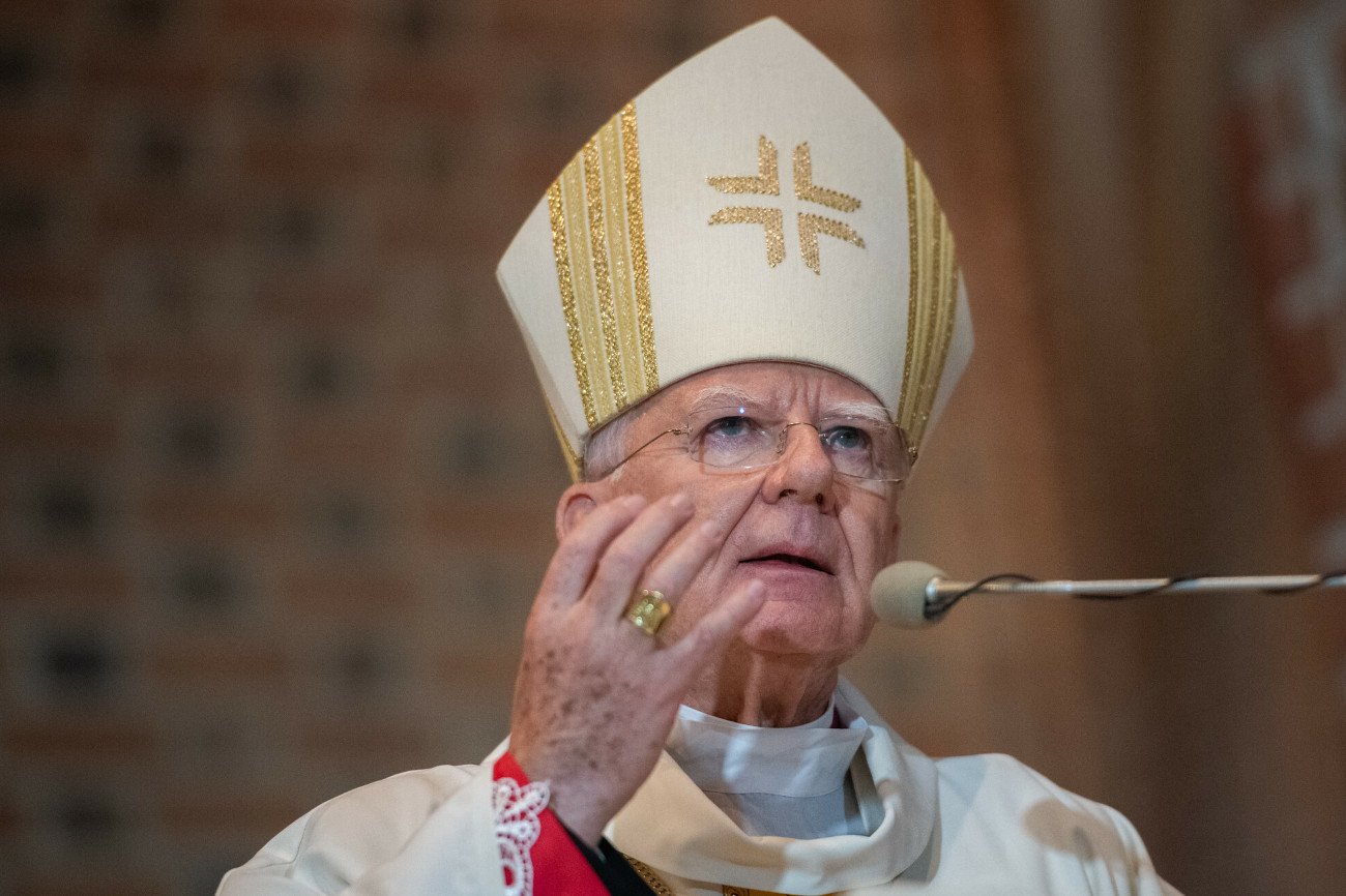Abp Marek Jędarszewski skrtykował muzykę podczas ślubów i Pierwszej Komunii Świętej.