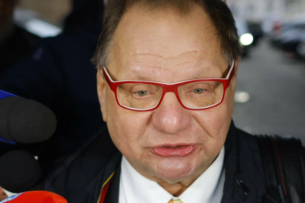 PKW zmieniło decyzję ws. pieniędzy dla PiS. Kalisz komentuje.