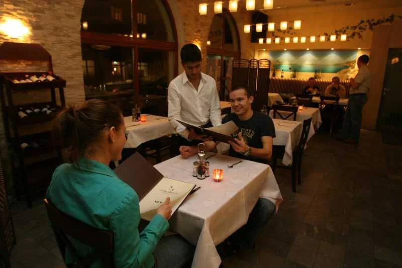 Obsługa w restauracjach często pozostawia wiele do życzenia
