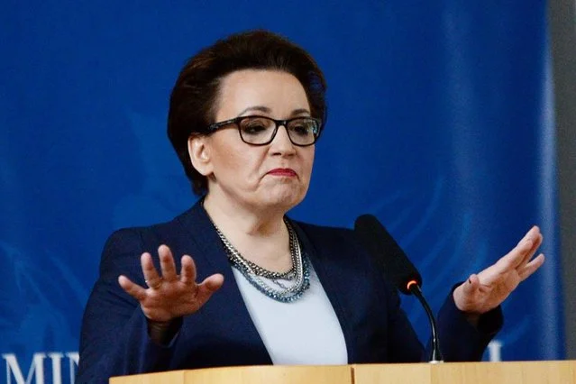 Minister Anna Zalewska obiecała podwyżki nauczycielom, ale nie ostudziło to bojowych nastrojów w tej grupie zawodowej