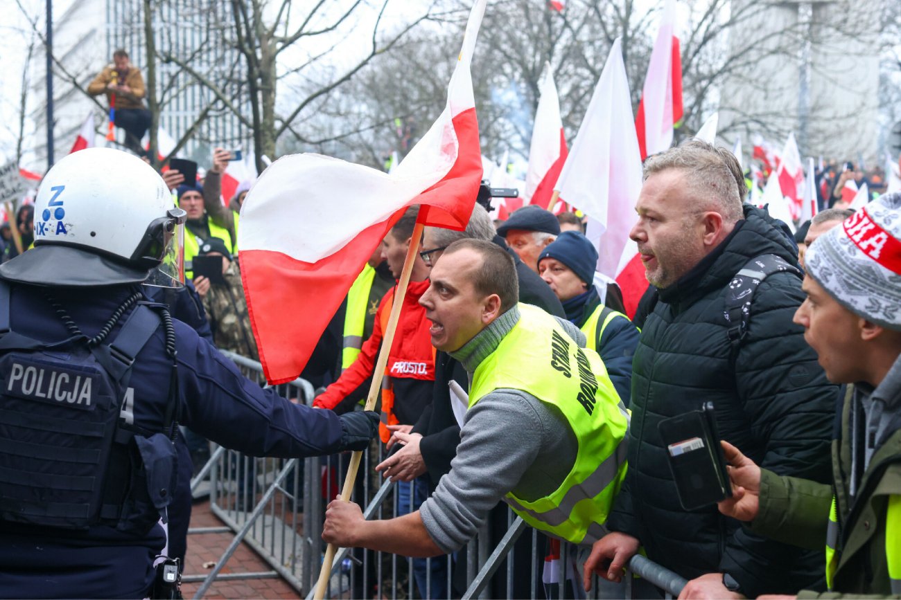 14 rannych policjantów. MSWiA podaje bilans rolniczego protestu w Warszawie