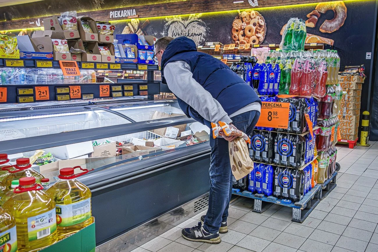 Nie tylko mięsa i grill. Dziś wielkie promocje w Biedronce: 1+1 bez limitów Nie tylko mięsa i grill. Dziś wielkie promocje w Biedronce: 1+1 bez limitów
