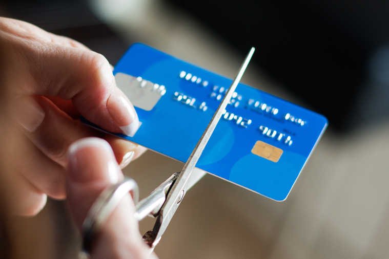 Senat szykuje projekt ustawy, która może sprawić, że przestaniemy płacić plastikiem