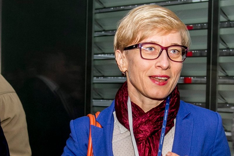 W ubiegłym roku głośno było o żądaniach europosłanki Beaty Gosiewskiej. Teraz, po traumie ekshumacji, kolejne rodziny domagają się pieniędzy. Do warszawskich sądów trafiło 50 wniosków o zadośćuczynienie.